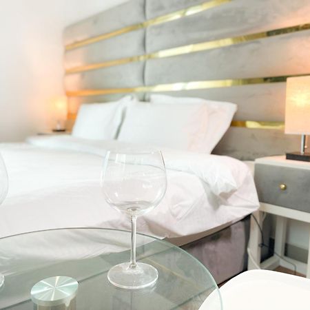 Luxury Room With Marina View Close To Jbr Beach And Metro With Shared Kitchen ドバイ エクステリア 写真